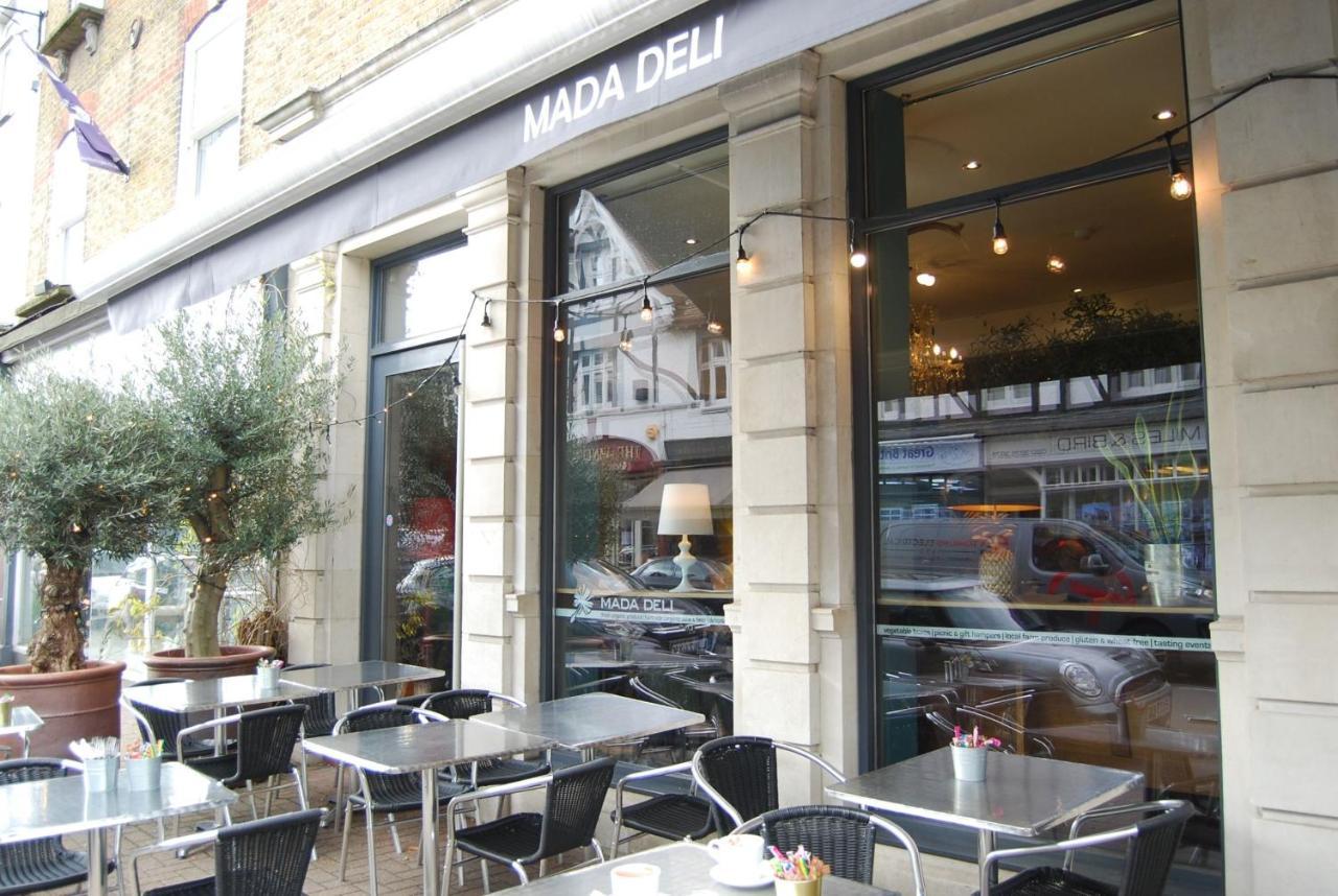 Hampton Court Grand Snug Sleeps 6 - Walk To Palace And Train Apartment Molesey Exterior photo